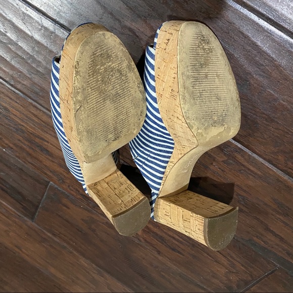 Charles By Charles David Women's Blue and White Striped Cork Heels Size 10 M - Picture 5 of 11